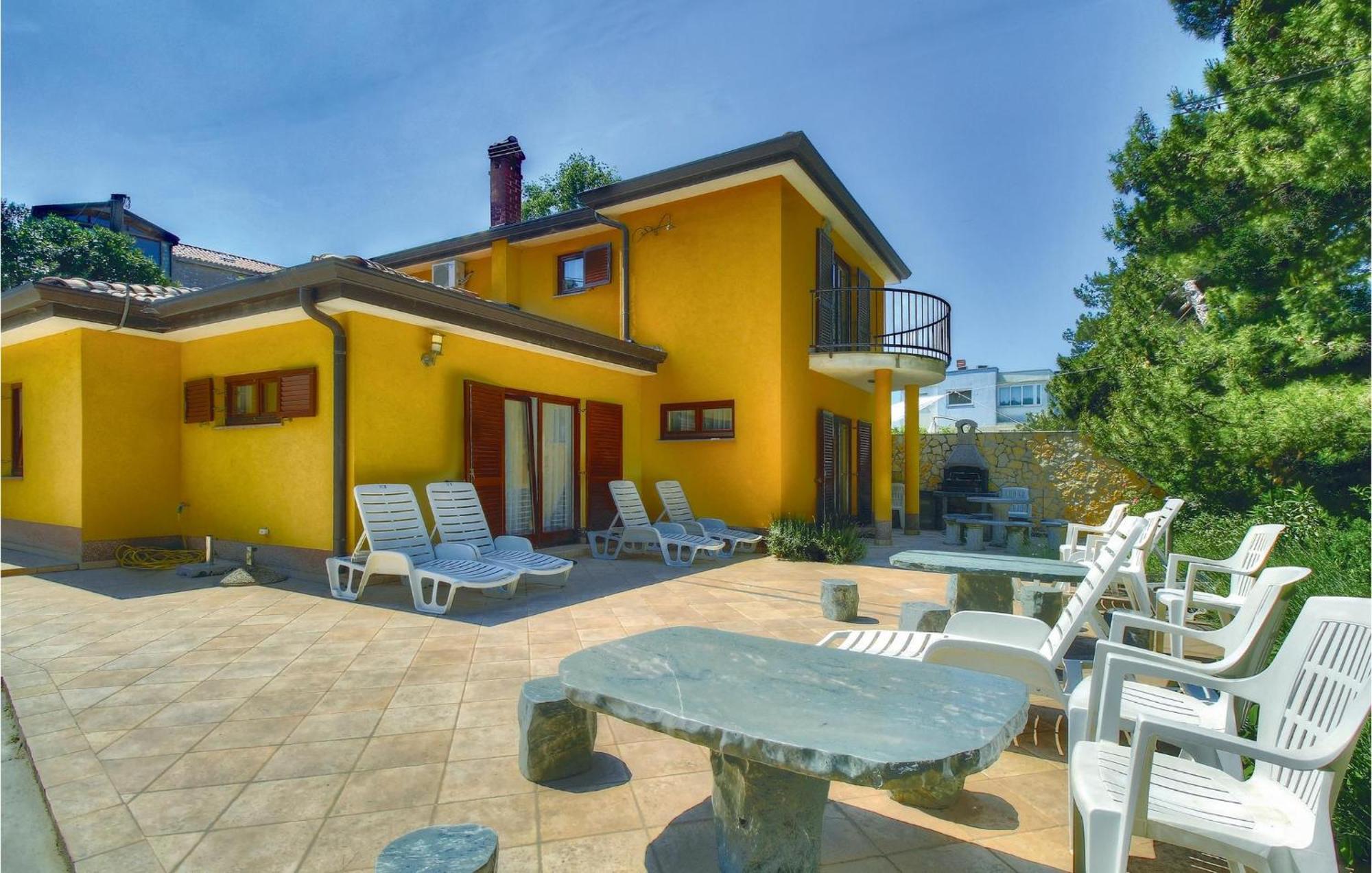 3 Bedroom Gorgeous Home In Buje Bagian luar foto